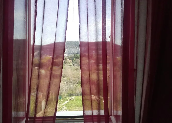 Pompeiana Nyaraló Trieszt